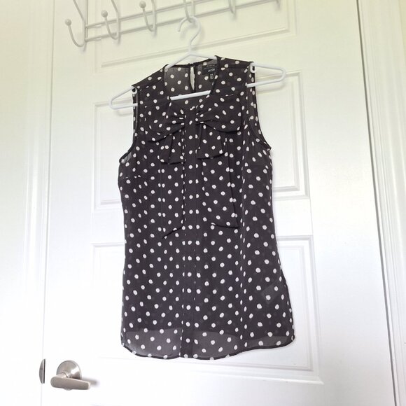 100% Silk Black and White Polkadot Sleeveless top with bow - Picture 4 of 15